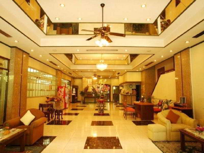 Yellow Ribbon Hills, Boutique Suites Bangkok Exterior photo